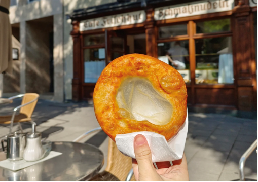 味蕾<br/>在慕尼黑的街边，尝一尝巴伐利亚传统甜甜圈