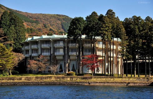 美宿<br/>芦之湖湖畔酒店，点缀旅行记忆 