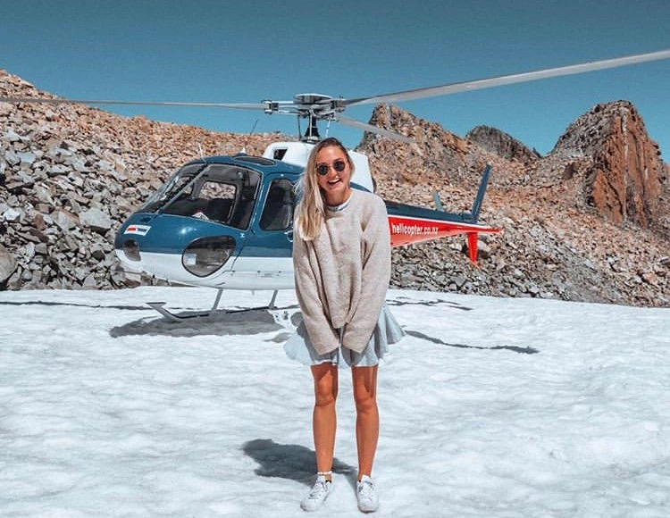 体验 <br/>与经验丰富的飞行员一起在塔斯曼的天空中航行