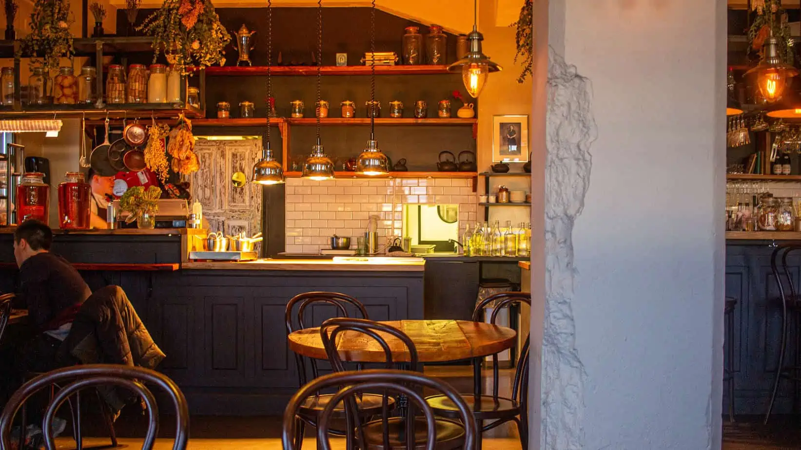 味蕾<br/>传统与创新，Matur og Drykkur 米其林推介